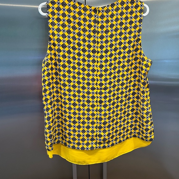 Top - Picture 2 of 3